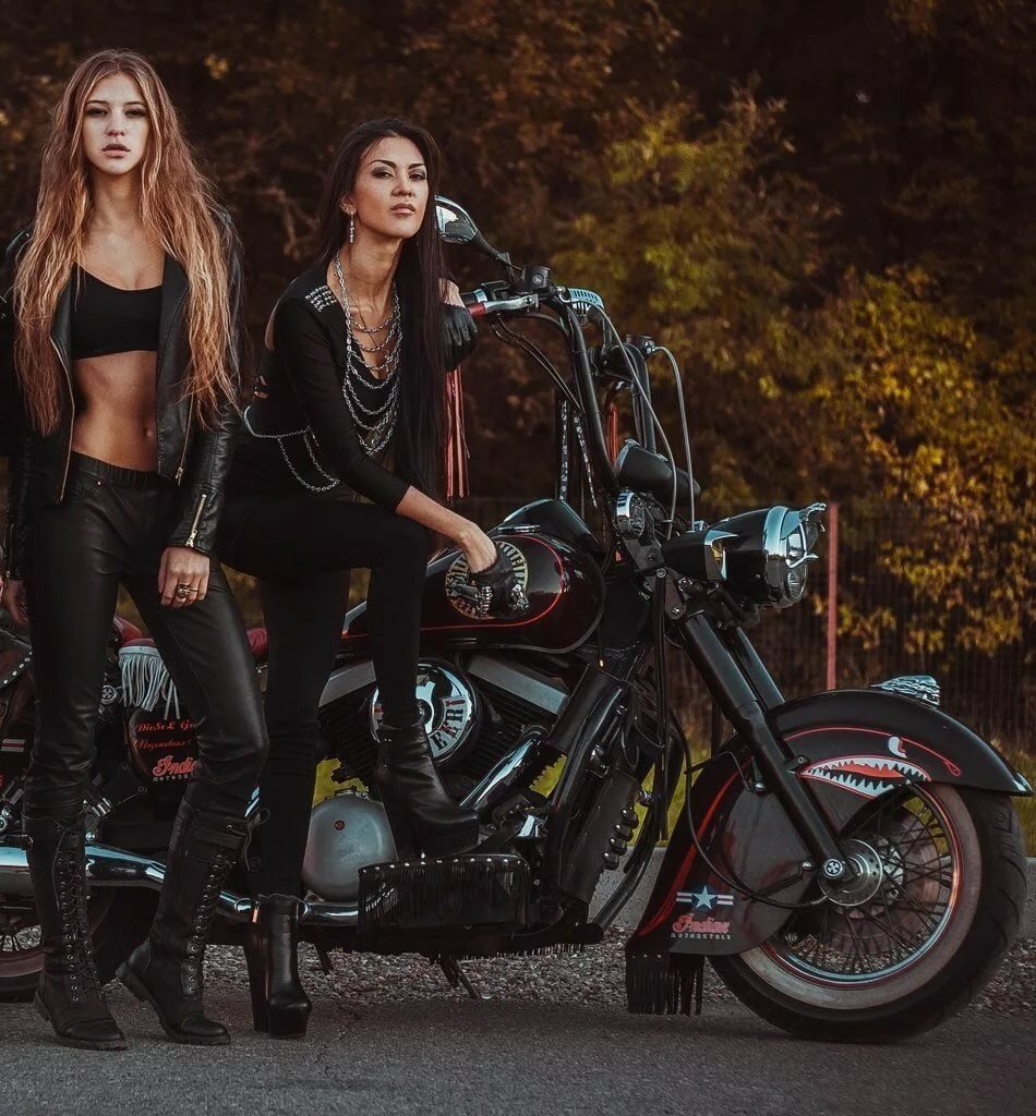 Beautiful girls and bikes in Sialkot