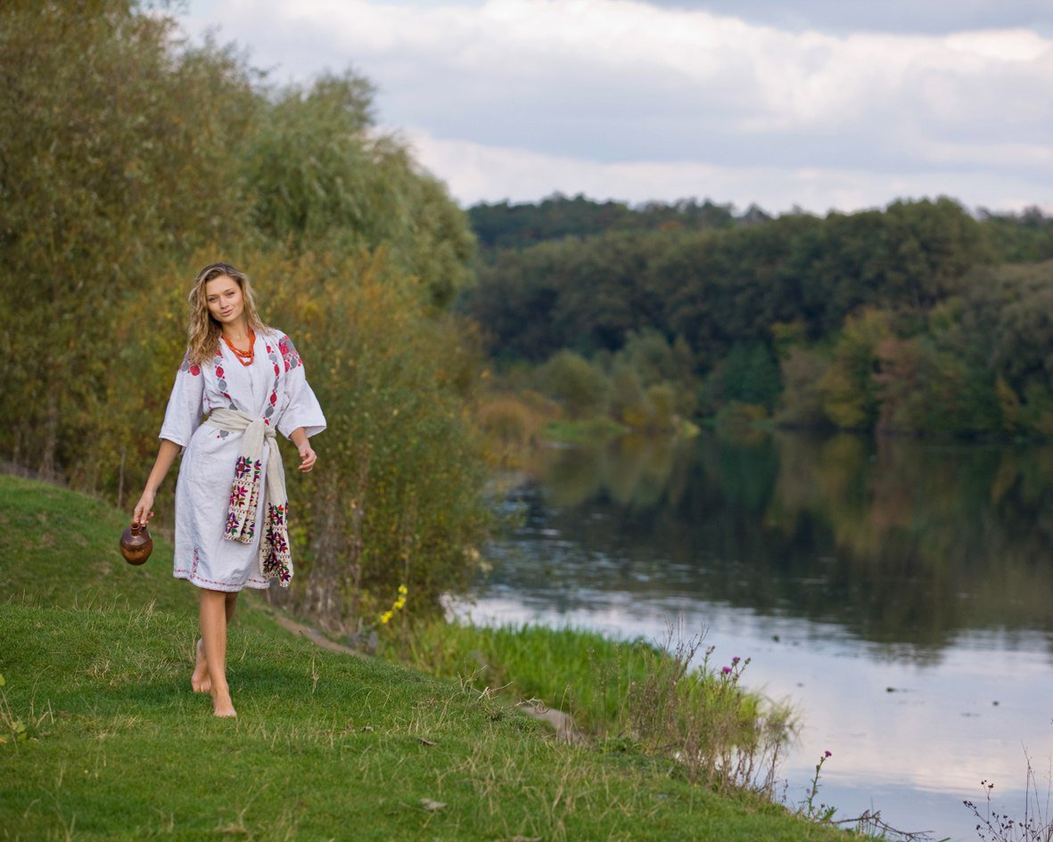 Nude girl Slavic women in Sialkot