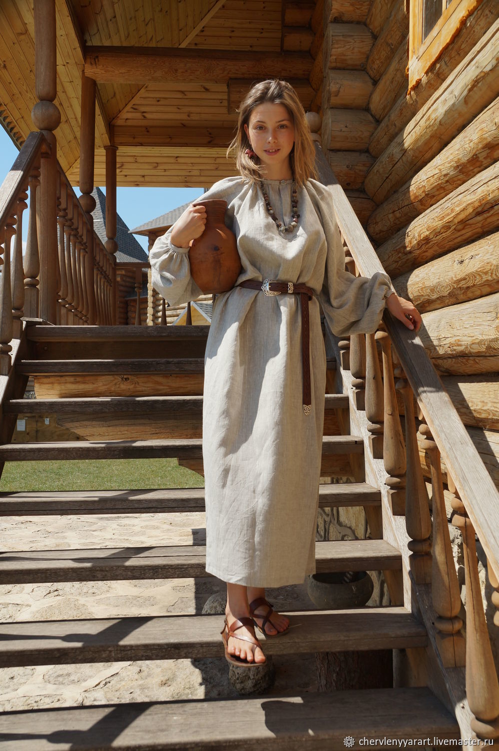 Girls in Slavic costumes in Sialkot